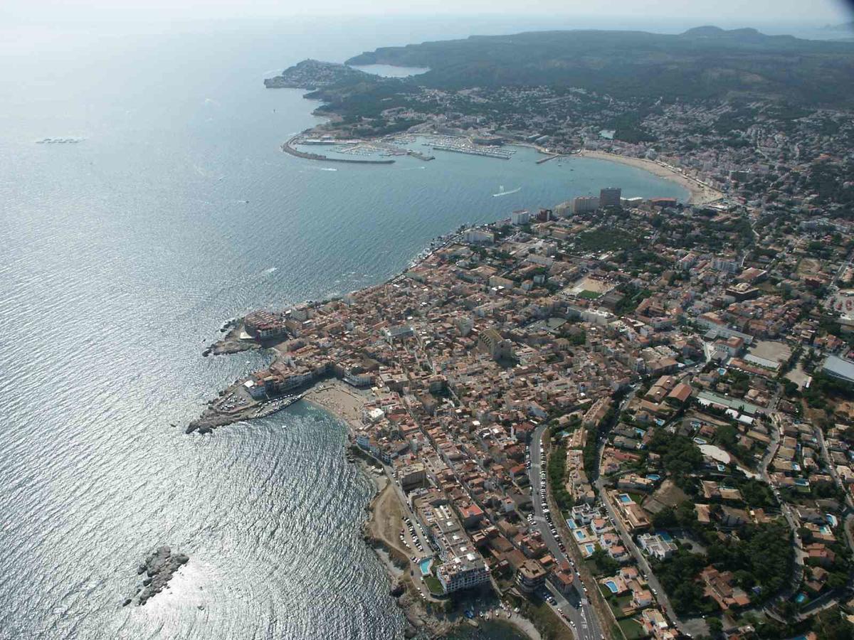 La Timpa - Apartamentos L' Escala Luaran gambar