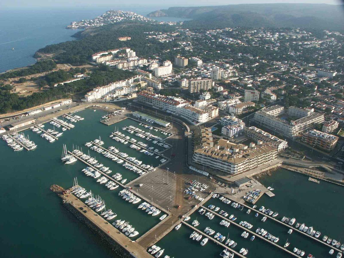 La Timpa - Apartamentos L' Escala Luaran gambar